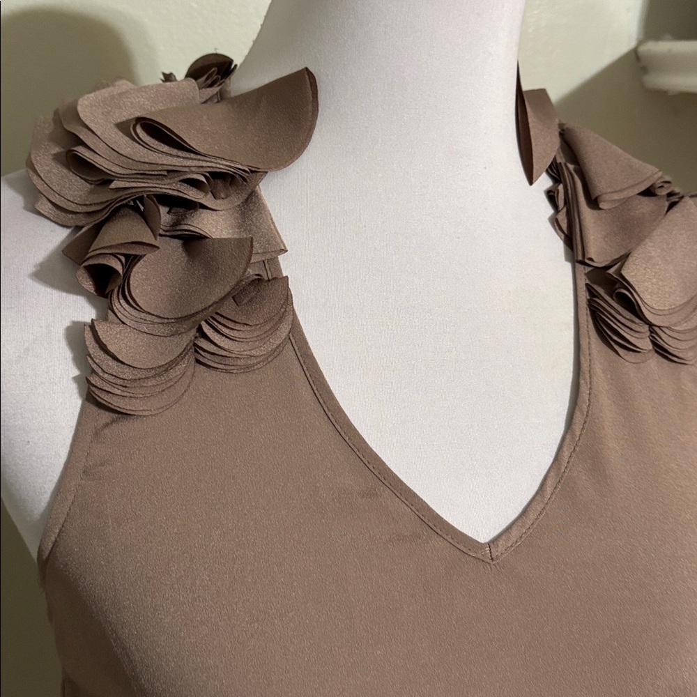 Ark & Co Tan Sleeveless Blouse with Floral Details - Picture 2 of 3